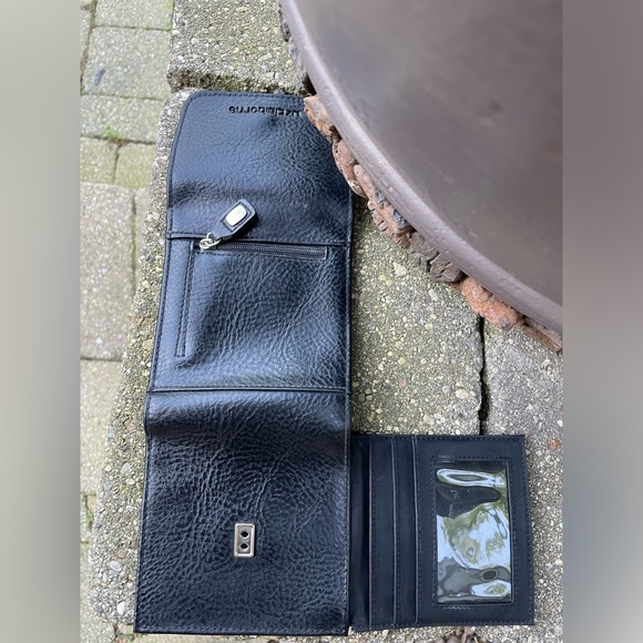 LIZ CLAIBORNE Wallet / Small Purse / Clutch. Black Leather. Foldaway. - Picture 5 of 13